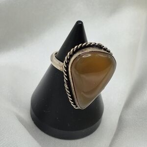 Stunnimg Carnelian Agate Stone Sterling Silver Ring.size 7 3/4